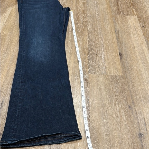 Kut from the Kloth Size 14 Blue Boot Cut Jeans with Classic Style - Picture 5 of 14